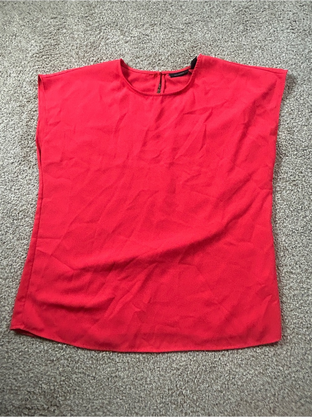 Halogen Women’s Red Sleeveless Blouse Keyhole Back Career Work Top Size Medium